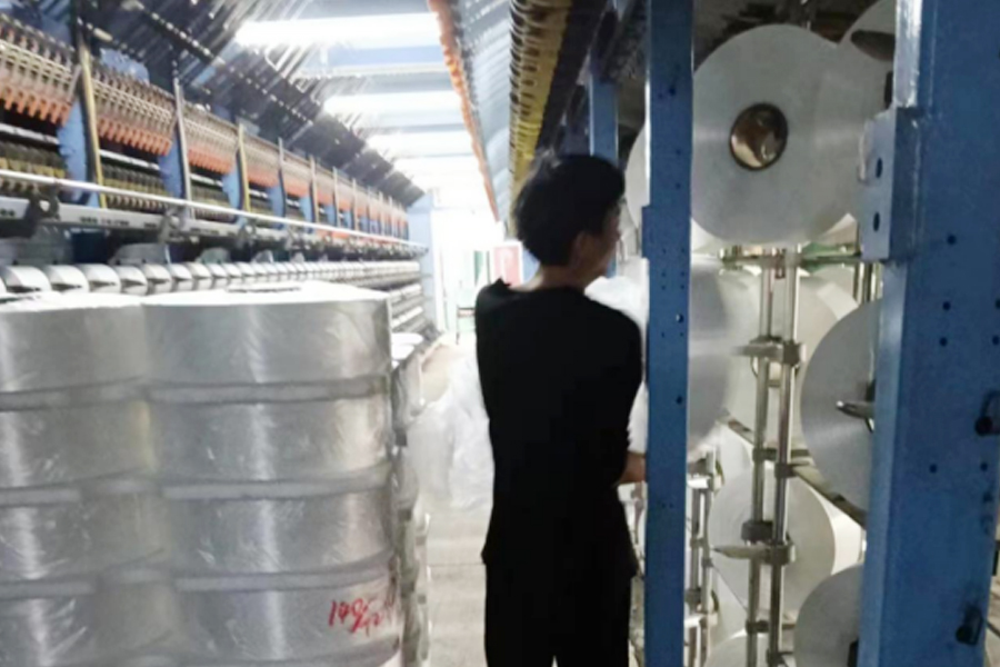 Khu vực treo dây sản xuất DTY