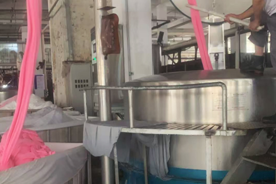 Nhà máy nhuộm sản xuất khu vực khử nước bán thành phẩm